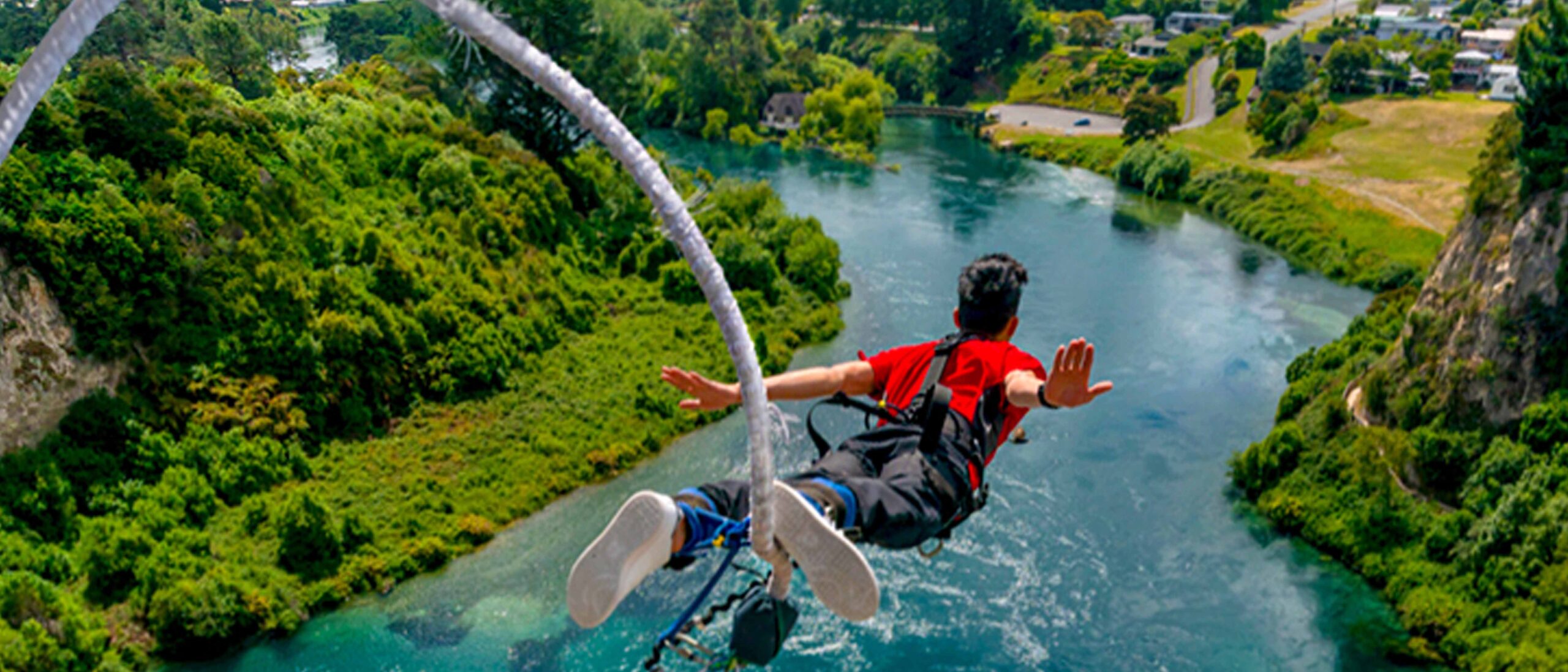 Person bungy jumping