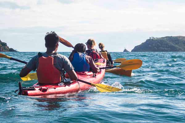 Students kayaking at Great Barrier